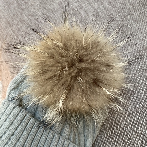 Cozy Cashmere Gray Knit Pom-Pom Beanie - Picture 2 of 4